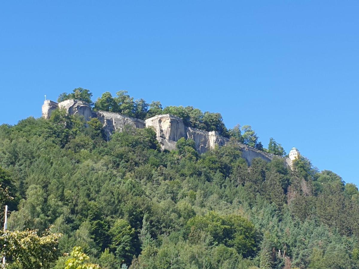 Saechsische-Schweiz-Ferienhaus-Wohnung-2-Mit-Hervorragendem-Panoramablick-Ueber-Das-Elbtal Konigstein an der Elbe Exterior photo